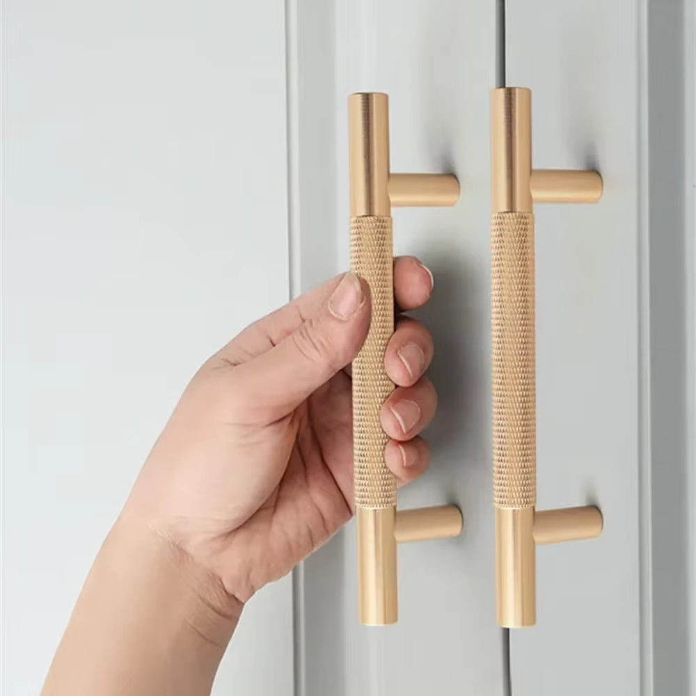 KEATON Knurled Bar Pull